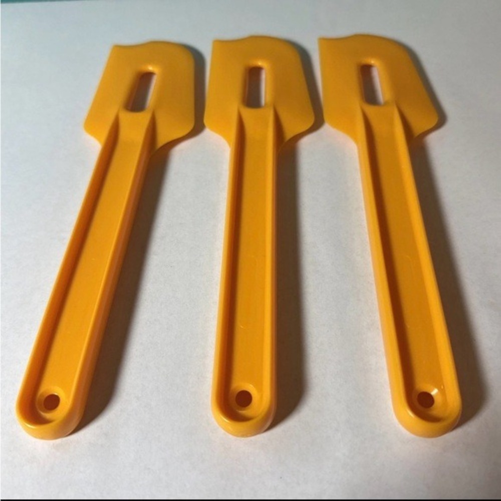 Tupperware Paddle Scraper Gadget Spatula Set of 3 Mango Orange